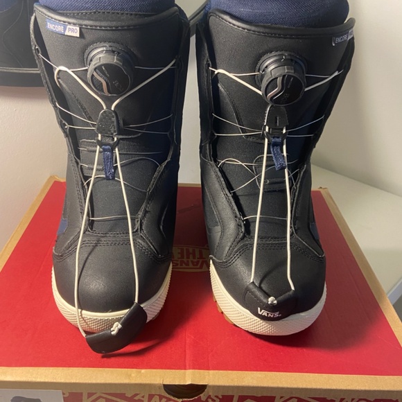 Vans Encore Pro Snowboard Boots - Black and Navy - Picture 6 of 7